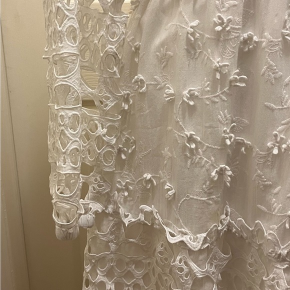 Boston Proper Mixed Media Short Dress in White - Picture 5 of 10